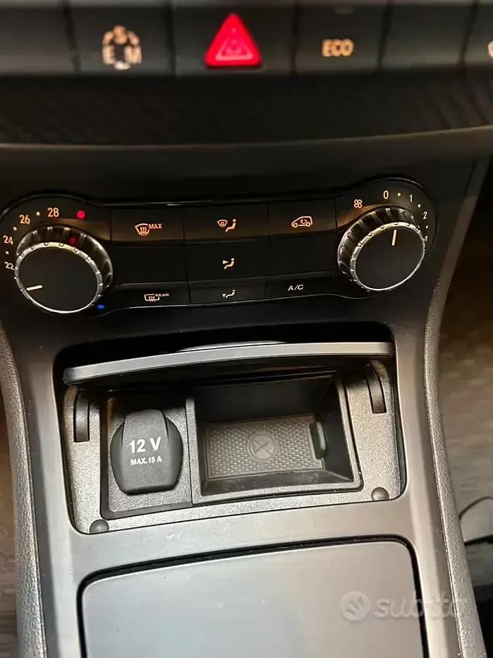 Usata Mercedes B200 Premium 136 CV (100 kW) 2012 Utilitaria
