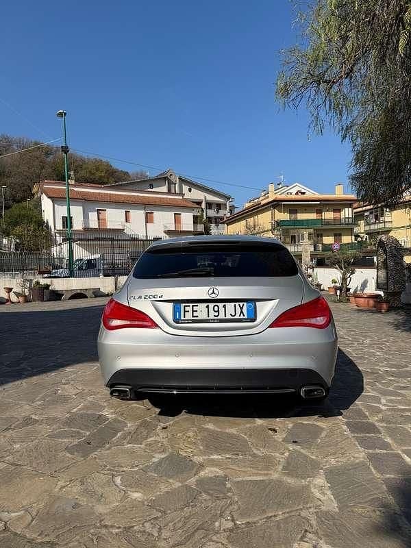 Usata Mercedes CLA200 Shooting Brake Premium 136 CV (100 kW) 2016 Argento Station wagon