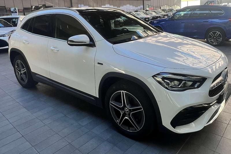 Usata Mercedes GLA250 Premium 160 CV (117 kW) 2020 Bianco SUV