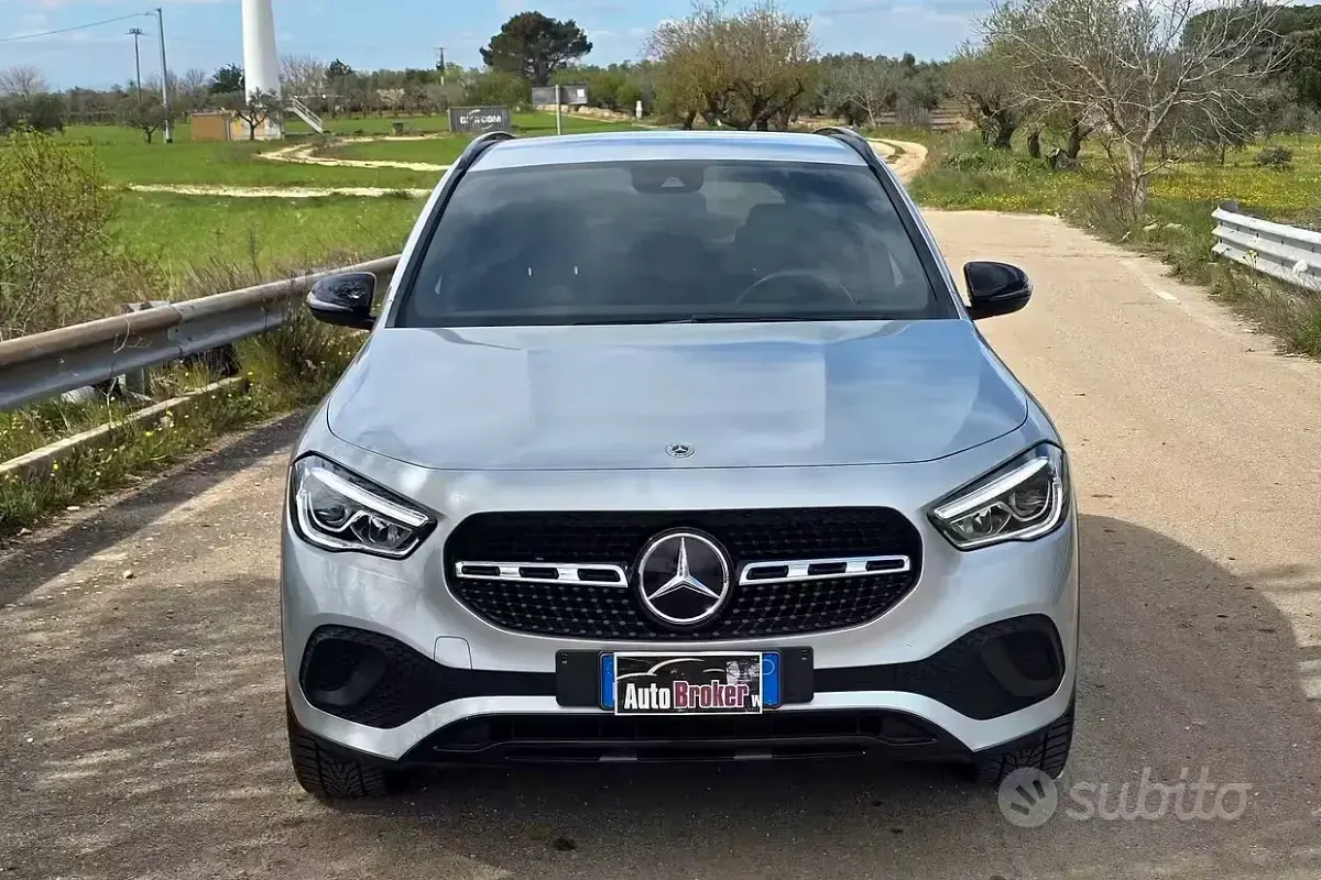 Usata Mercedes GLA220 Edition 190 CV (139 kW) 2023 Grigio SUV