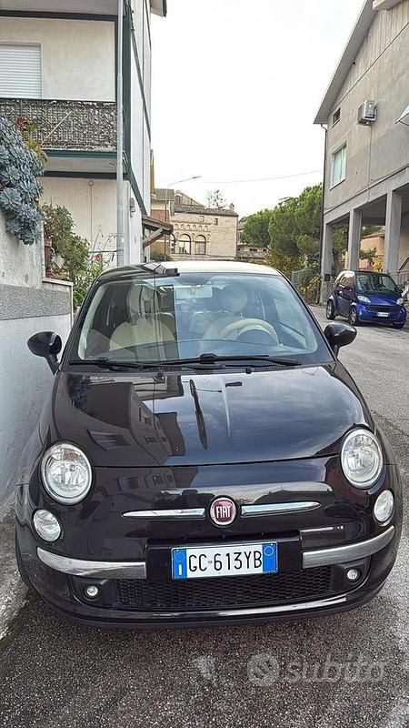 Nero Usata 2011 Fiat 500 Tre volumi | 5500 € - Immagine 1/4