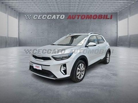 Usata Kia Stonic Style 79 CV (58 kW) 2025 Argento SUV