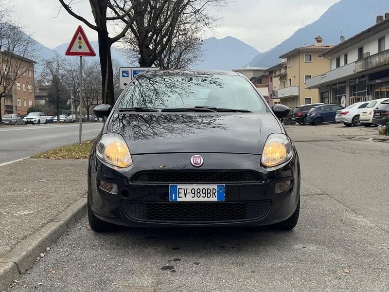 Usata Fiat Punto Lounge 75 CV (55 kW) 2014 Nero Berlina