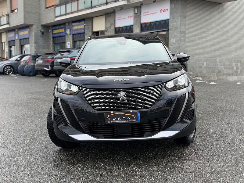Usata Peugeot 2008 Allure 131 CV (96 kW) 2023 Nero SUV
