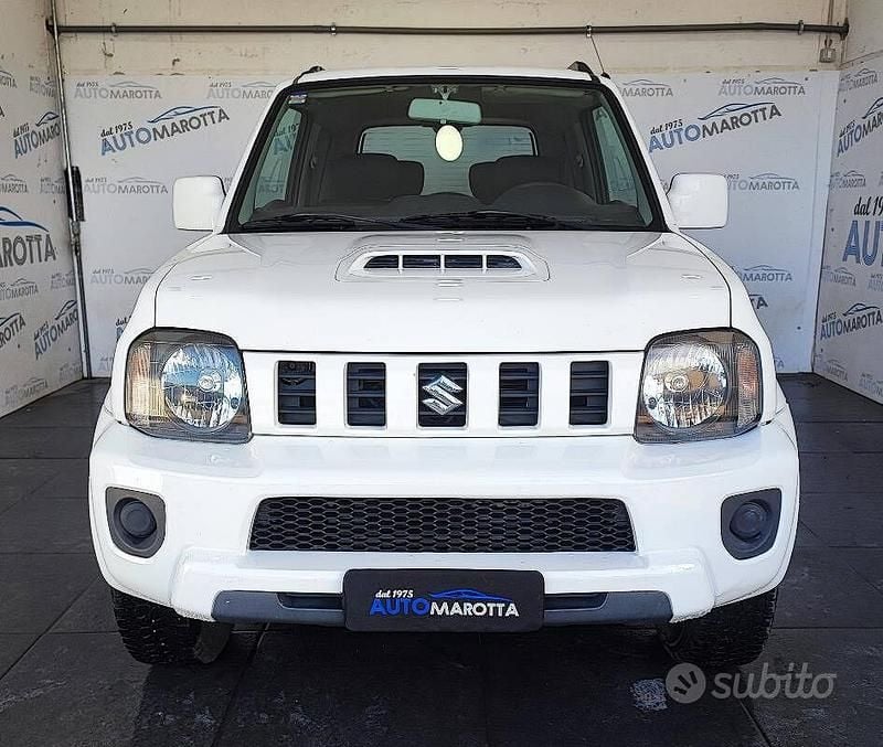 Usata Suzuki Jimny 86 CV (63 kW) 2015 Bianco SUV