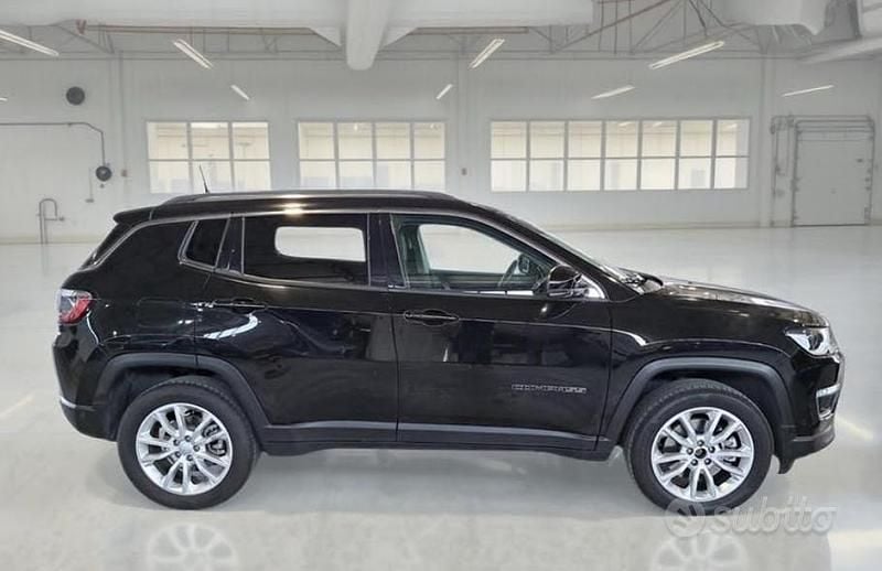 Nero Usata 2021 Jeep Compass SUV | 25.000 € (Molto cara) - Immagine 1/4