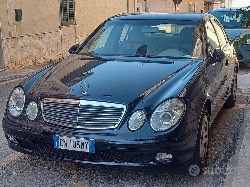Usata Mercedes E220 122 CV (89 kW) 2004 Berlina