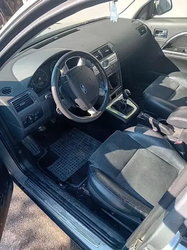 Usata Ford Mondeo Titanium 131 CV (96 kW) 2006 Station wagon