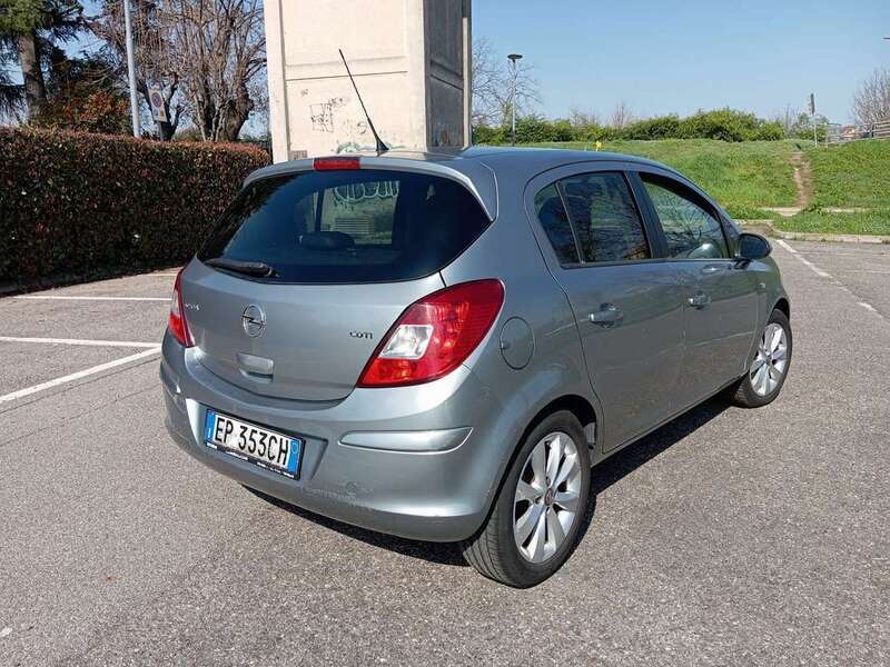 Usato 2013 Opel Corsa 1.2 Diesel 95 CV (4.000 €)