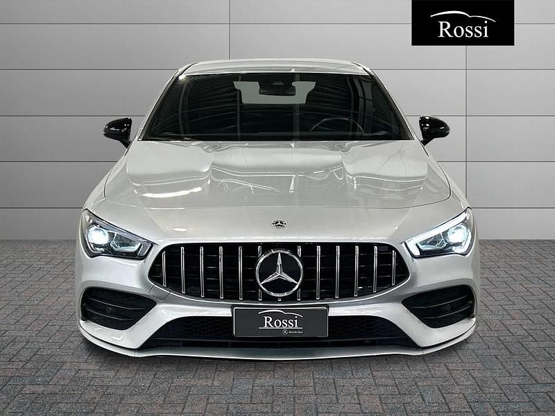 Usata Mercedes CLA200 Premium 150 CV (110 kW) 2019 Grigio chiaro metallizzato Coupé