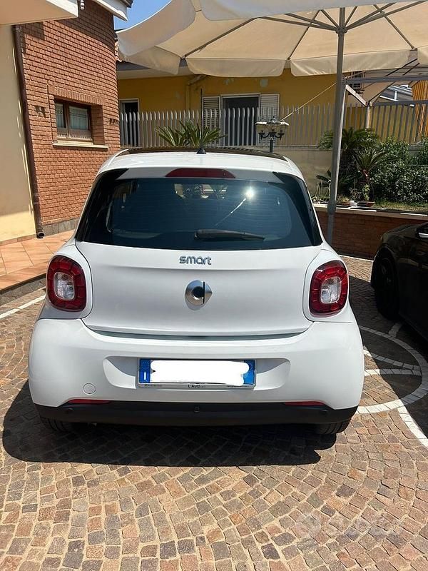 Usata Smart ForFour Prime 71 CV (52 kW) 2018 Bianco Utilitaria