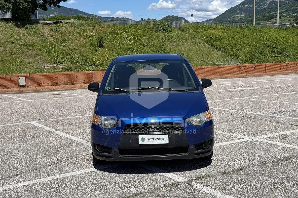 Usata Mitsubishi Colt Invite 75 CV (55 kW) 2009 Blu Utilitaria