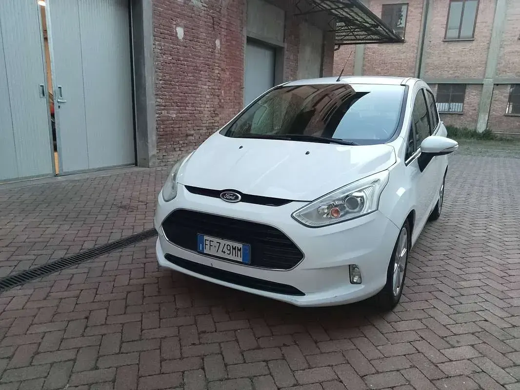 Usata Ford B-MAX Titanium X 75 CV (55 kW) 2016 Bianco Monovolume