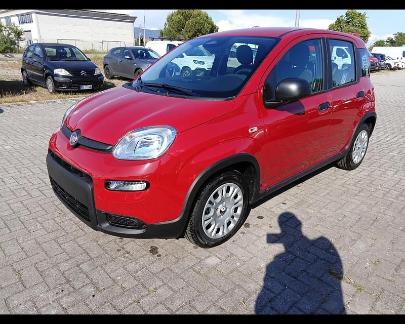 Nuova Fiat Panda 70 CV (51 kW) 2025 Rosso Utilitaria