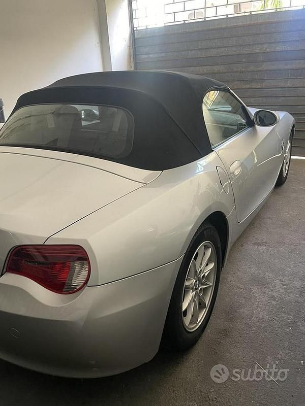 Usata BMW Z4 150 CV (110 kW) 2006 Grigio Cabrio
