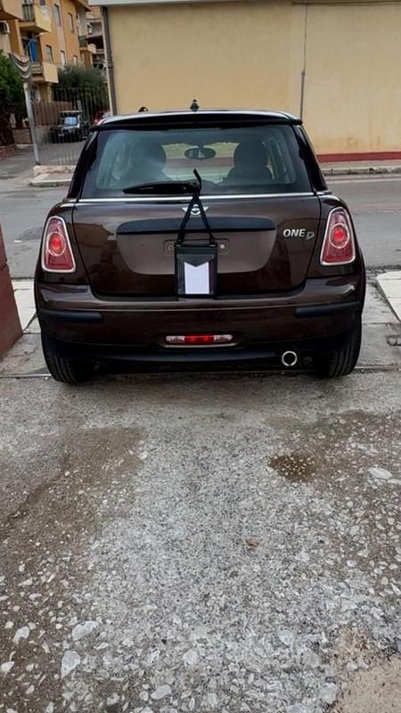 Usata Mini Cooper 90 CV (66 kW) 2012 Marrone Utilitaria