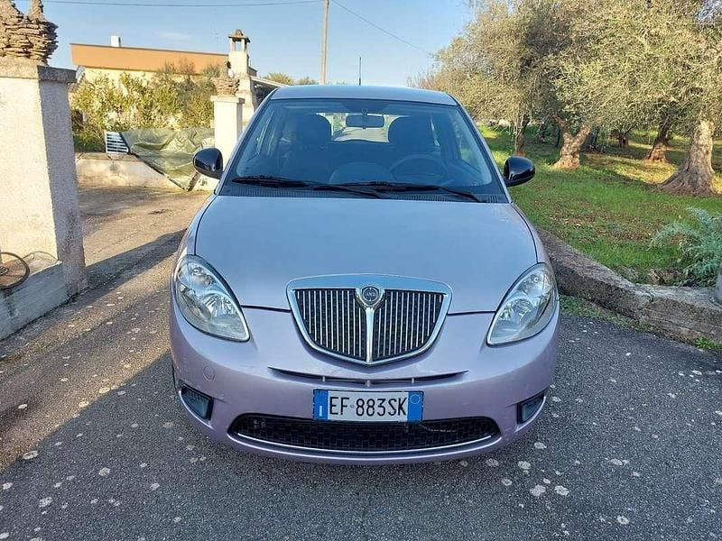 Usata Lancia Ypsilon Platinum 75 CV (55 kW) 2010 Utilitaria