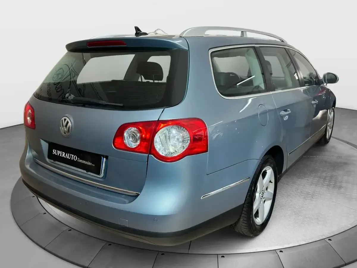 Begagnad VW Passat Business 140 HK (102 kW) 2009 Grå Kombi