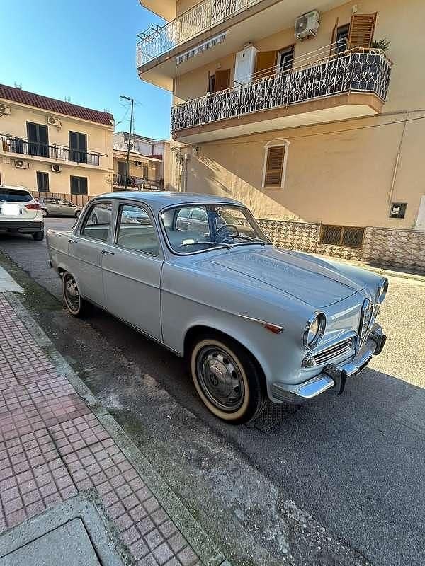 Usata Alfa Romeo Giulietta 73 CV (53 kW) 1961 Blu/azzurro Berlina