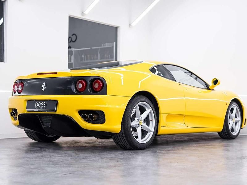 Usata Ferrari 360 400 CV (294 kW) 2000 Giallo Coupé
