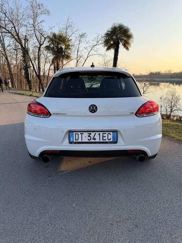 Usata VW Scirocco 122 CV (89 kW) 2009 Bianco Coupé