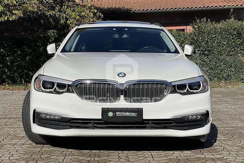 Usata BMW 520 Luxury Line 190 CV (139 kW) 2018 Bianco Station wagon