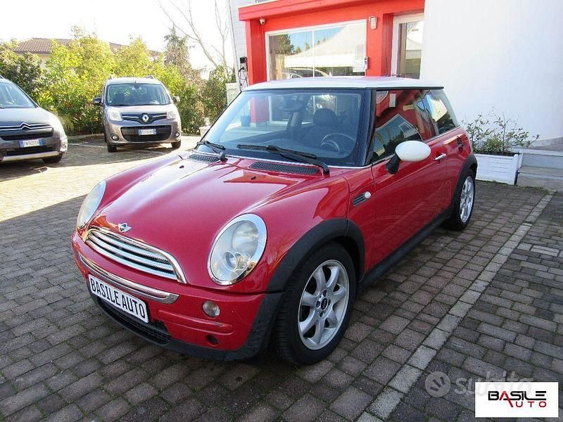 Usata Mini One D 88 CV (64 kW) 2006 Rosso Utilitaria