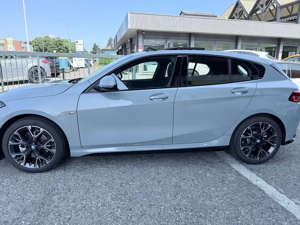 Usata BMW 120 M Sport 170 CV (125 kW) 2025 Marrone Utilitaria