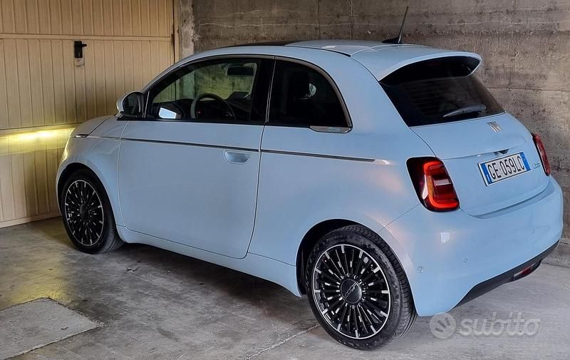 Usata Fiat 500e La Prima 2021 Blu Utilitaria
