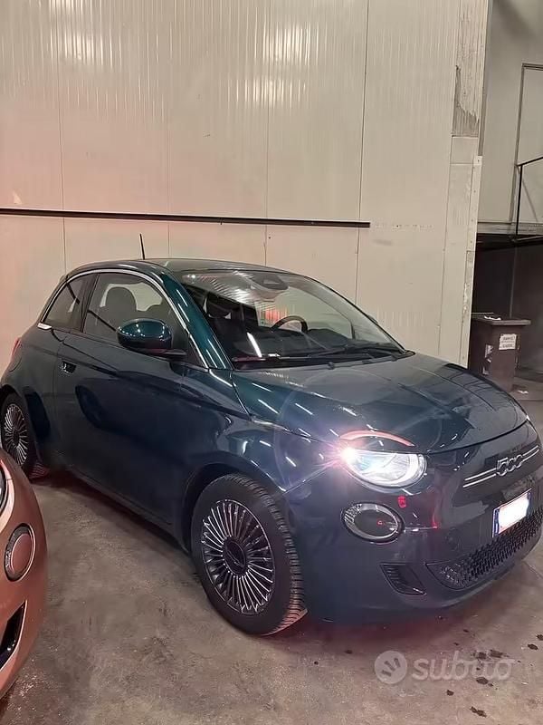 Usata Fiat 500e Icon 41 kW (57 CV) 2021 Verde Berlina