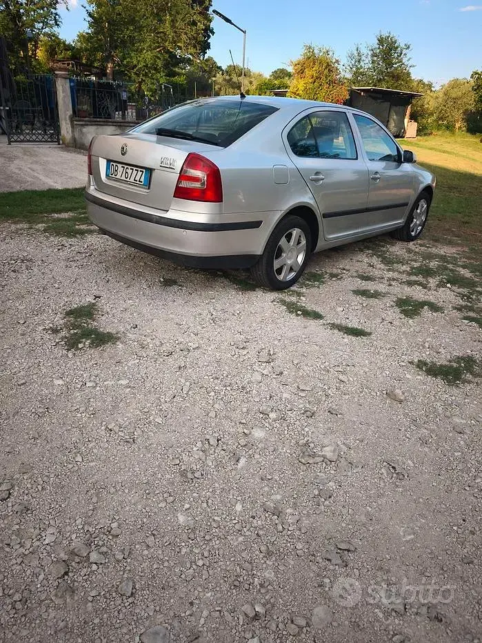 Usata Skoda Octavia 140 CV (102 kW) 2006 Grigio Berlina