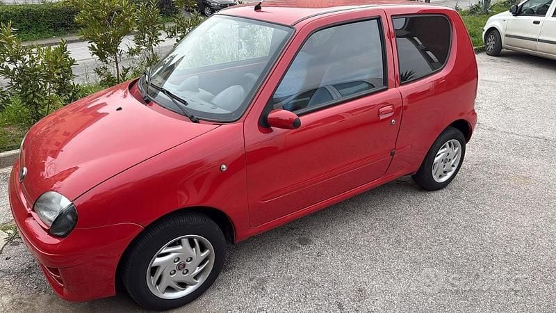 Usata Fiat 600 2000 Rosso Berlina