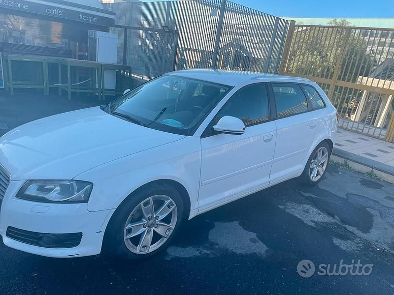 Usata Audi A3 105 CV (77 kW) 2010 Utilitaria