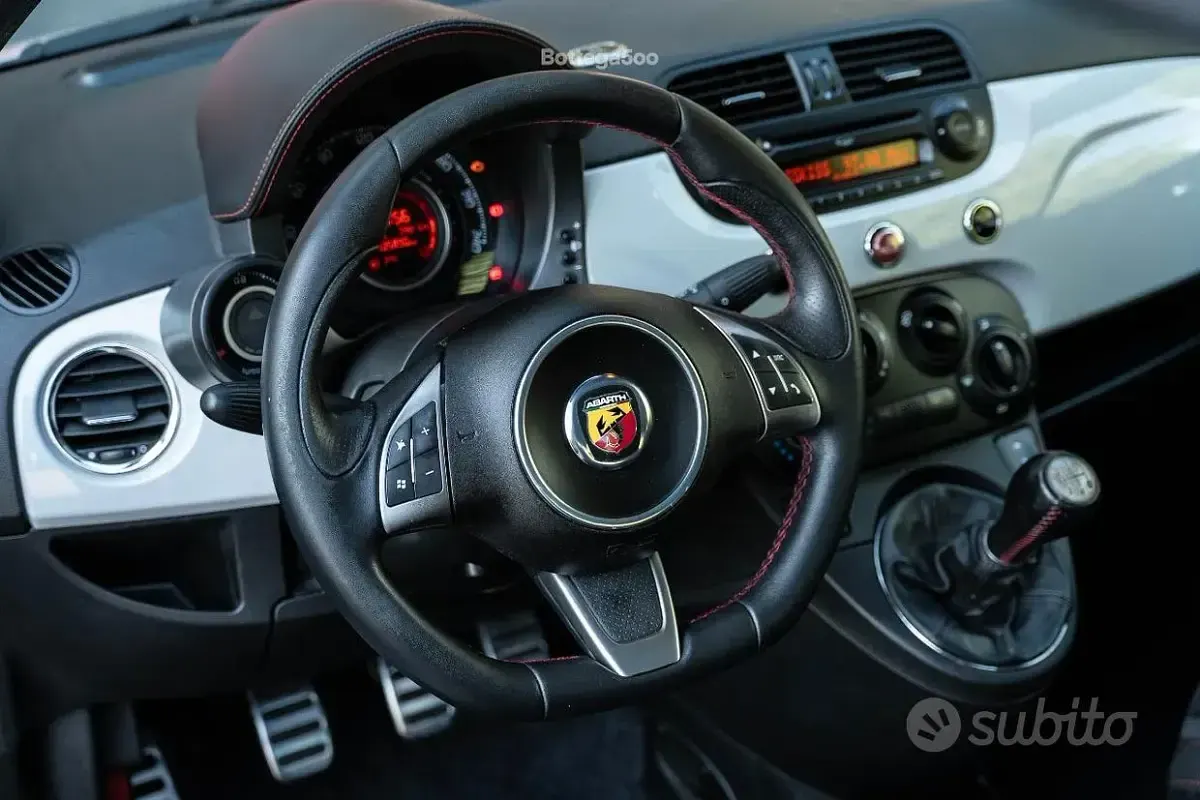 Usata Abarth 500 135 CV (99 kW) 2011 Grigio Berlina