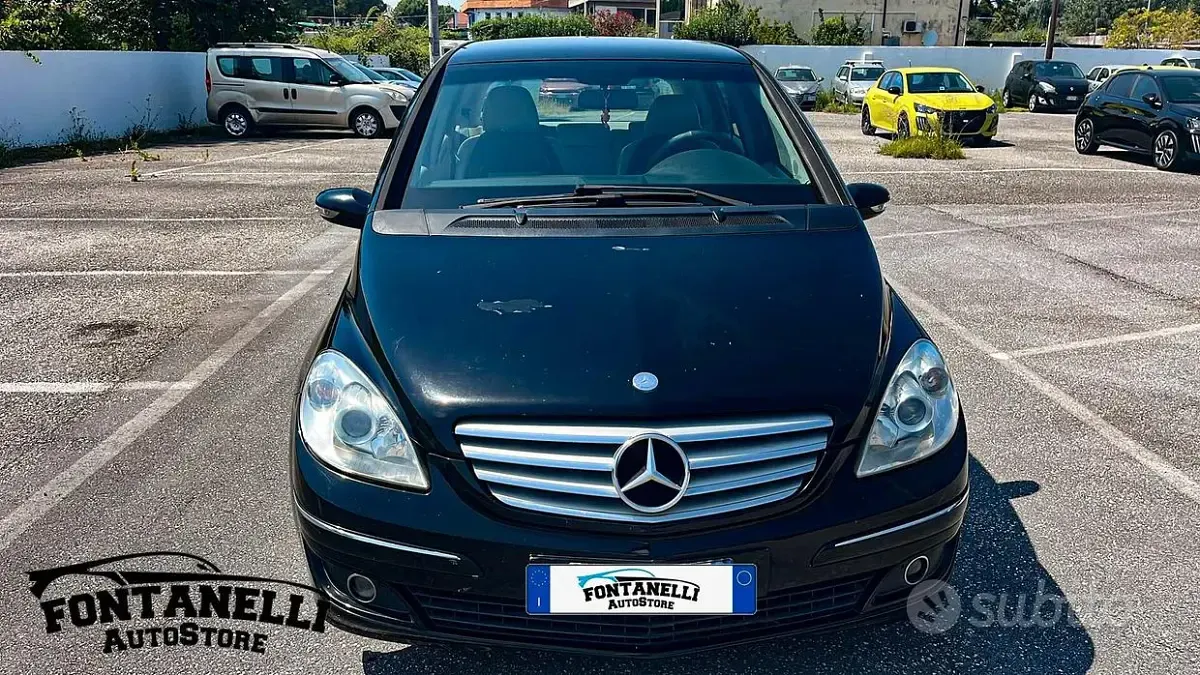 Usata Mercedes B200 140 CV (102 kW) 2007 Nero Monovolume