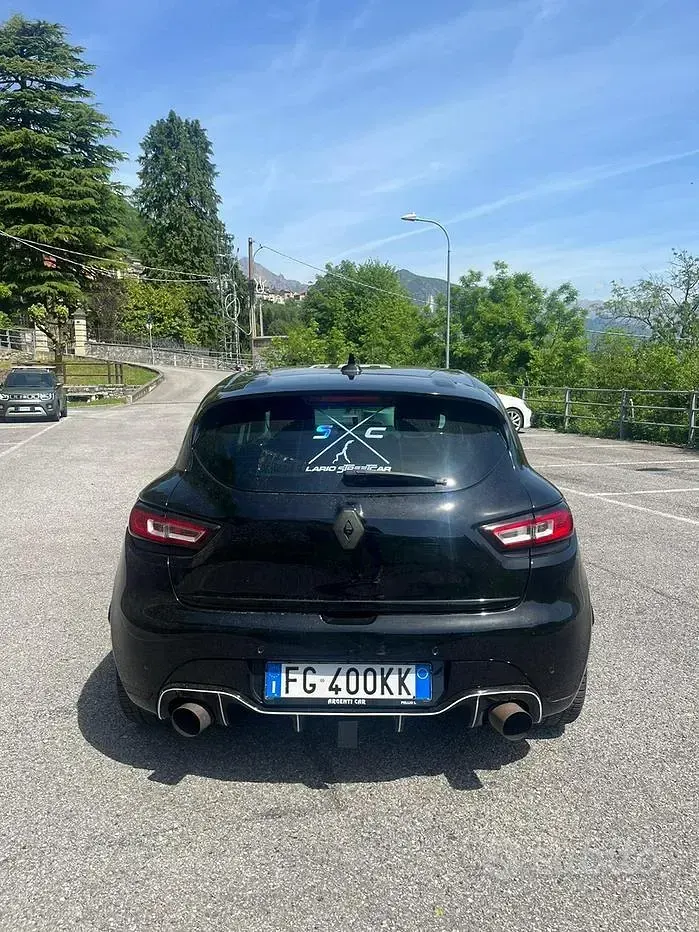 Usata Renault Clio IV Trophy 220 CV (161 kW) 2017 Nero Berlina