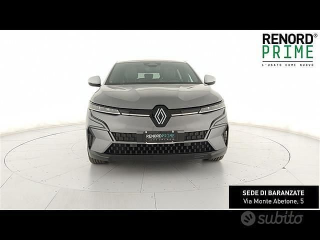 Usata Renault Megane E-Tech Techno 161 kW (220 CV) 2022 Grigio scuro Berlina