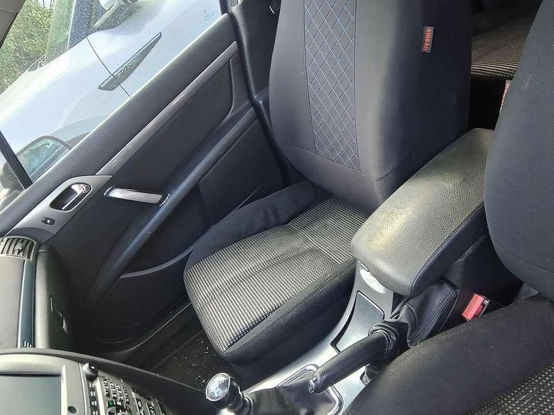 Usata Peugeot 407 136 CV (100 kW) 2005 Nero Berlina