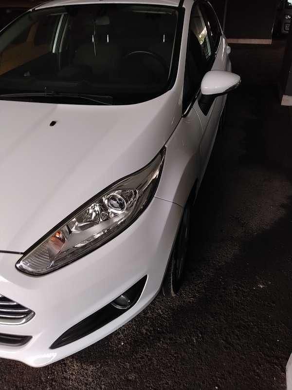 Usata Ford Fiesta Titanium 95 CV (69 kW) 2017 Bianco Berlina