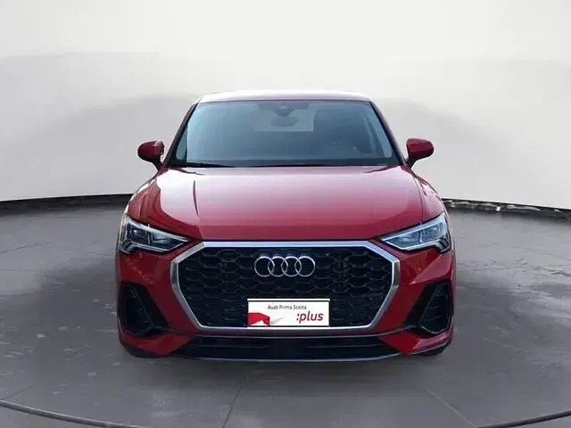 Usata Audi Q3 Sportback Business Plus 150 CV (110 kW) 2022 Rosso SUV