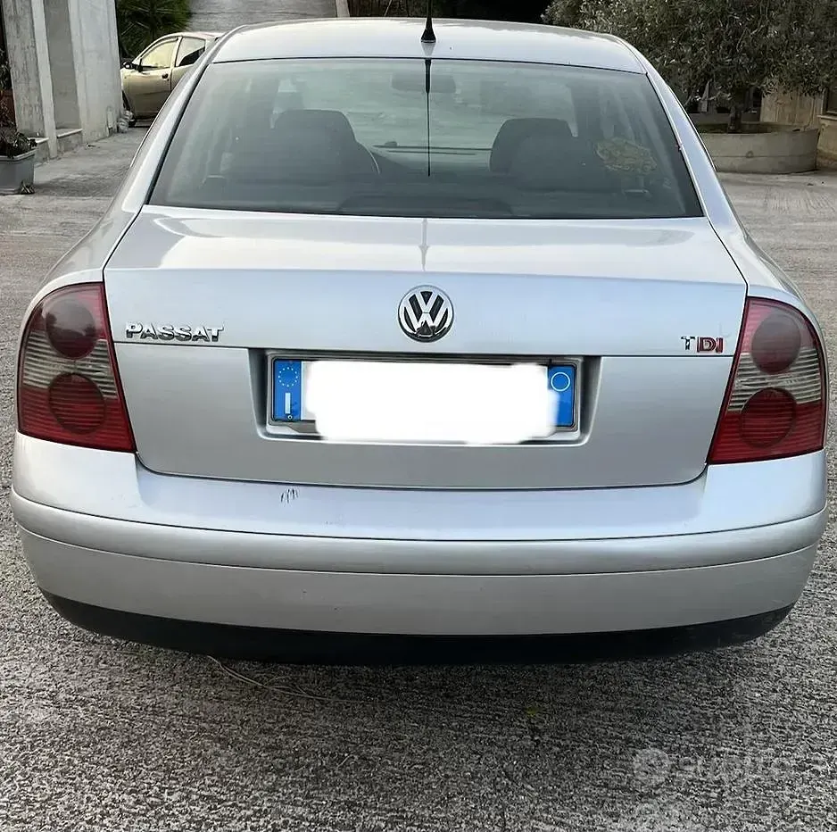 Usata VW Passat 130 CV (95 kW) 2004 Berlina