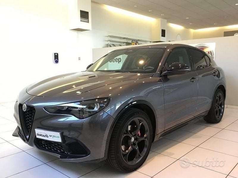 Usata Alfa Romeo Stelvio Veloce 210 CV (154 kW) 2025 Grigio SUV