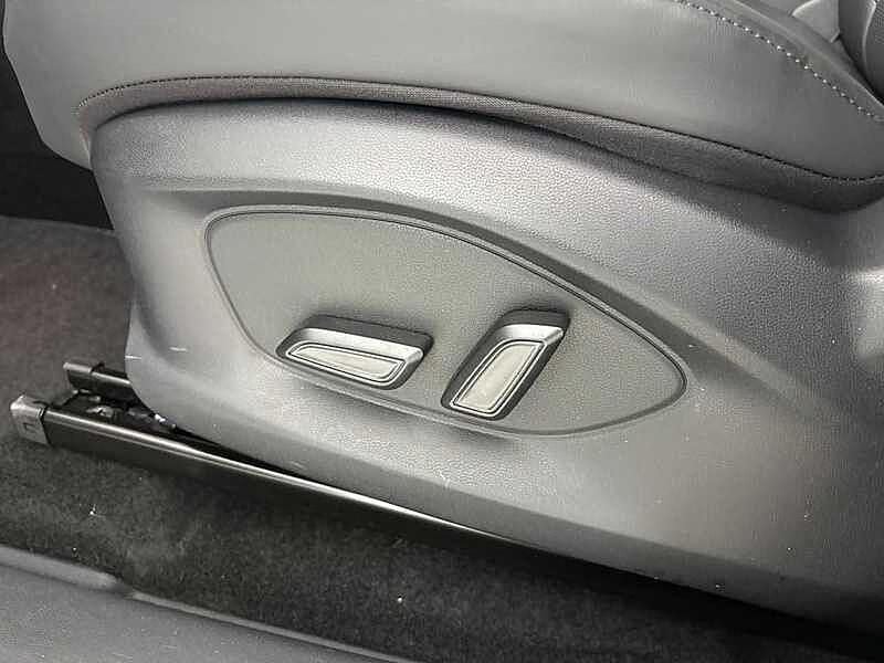 Usata MG ZS Luxury 102 CV (75 kW) 2025 Bianco SUV