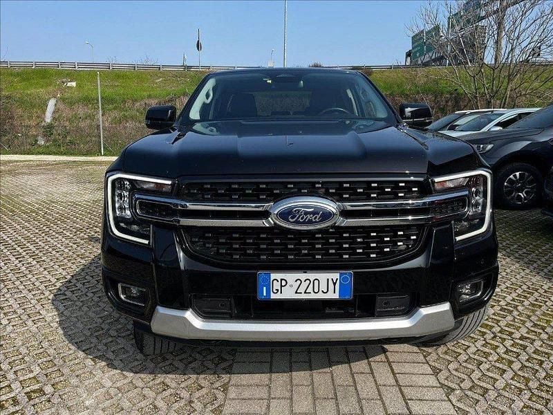 Usata Ford Ranger Limited 205 CV (150 kW) 2023 Nero metallizzato Pick-up