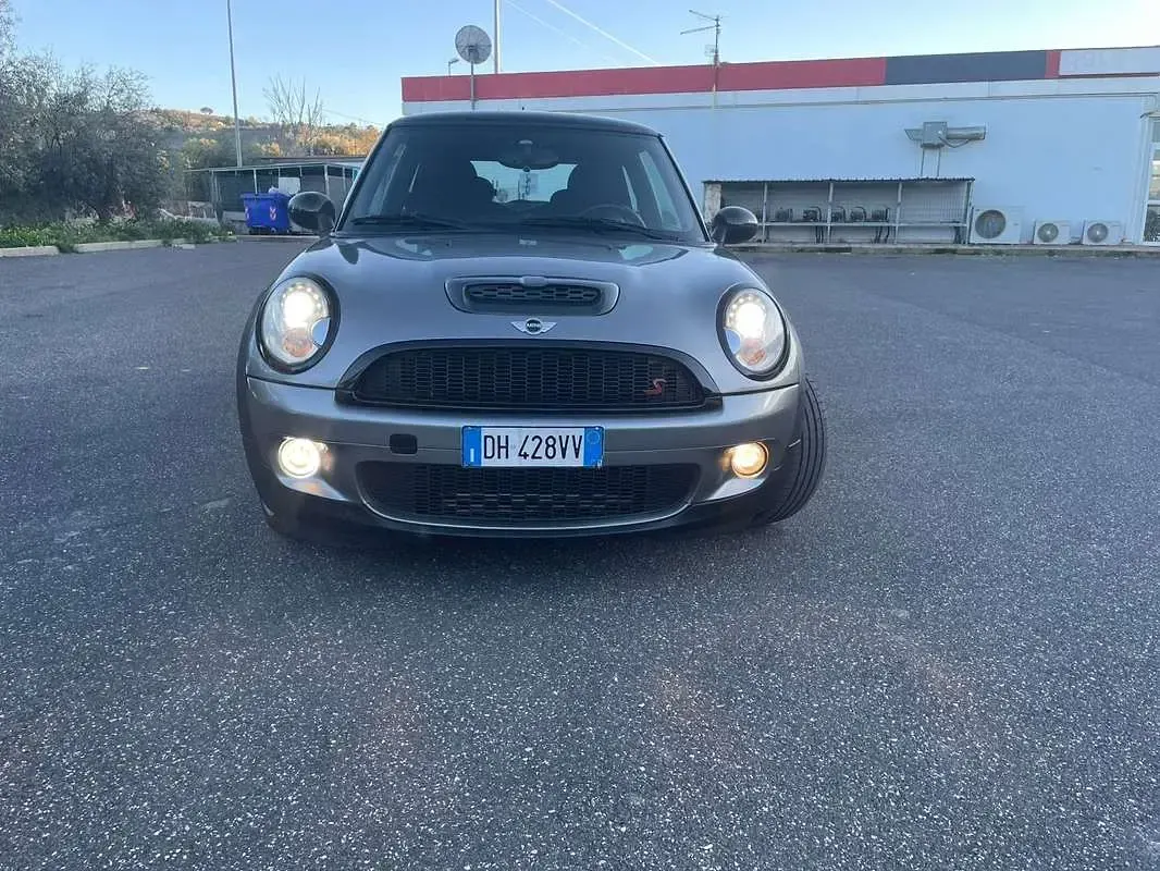 Usata Mini Cooper S Chili 175 CV (128 kW) 2007 Grigio Utilitaria