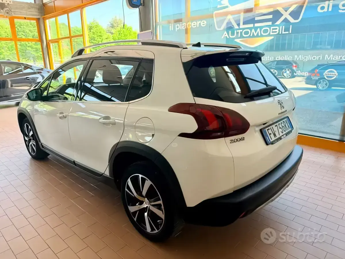 Usata Peugeot 2008 110 CV (80 kW) 2019 Bianco SUV