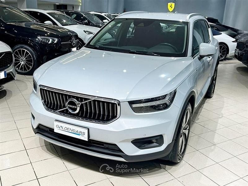 Gray Usata 2022 Volvo XC40 Inscription SUV | 26.900 € (Ottimo prezzo) - Immagine 1/4