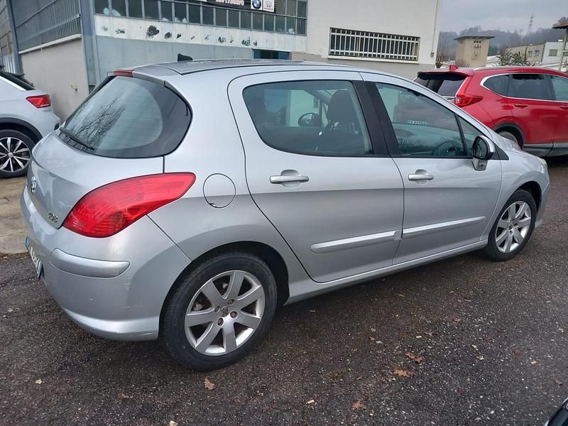 Occasion Peugeot 308 120 ch (88 kW) 2008 Argent Berline