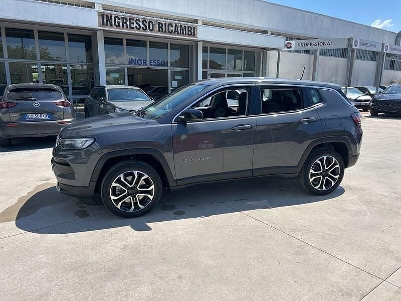 Nuova Jeep Compass Altitude 190 CV (139 kW) 2025 Grigio scuro SUV