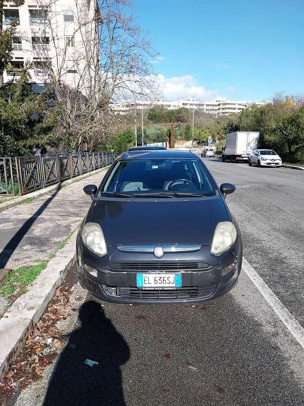 Usata Fiat Punto Evo 77 CV (56 kW) 2012 Nero Utilitaria